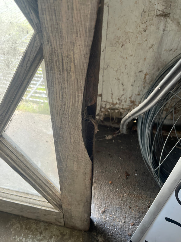 Clear Glass Window w/ Diamond Pattern GA10348