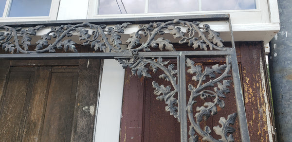 1930's Richmond Fan Cast Iron Porch Salvage with Oak Leaf Design GA9497