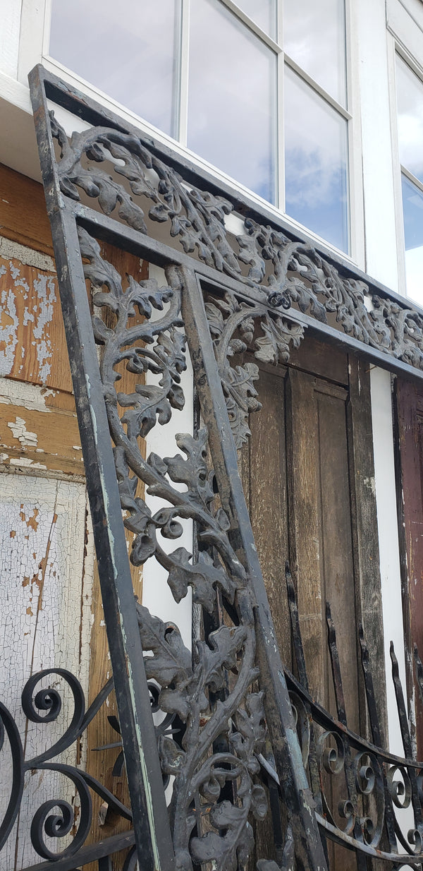 1930's Richmond Fan Cast Iron Porch Salvage with Oak Leaf Design GA9497