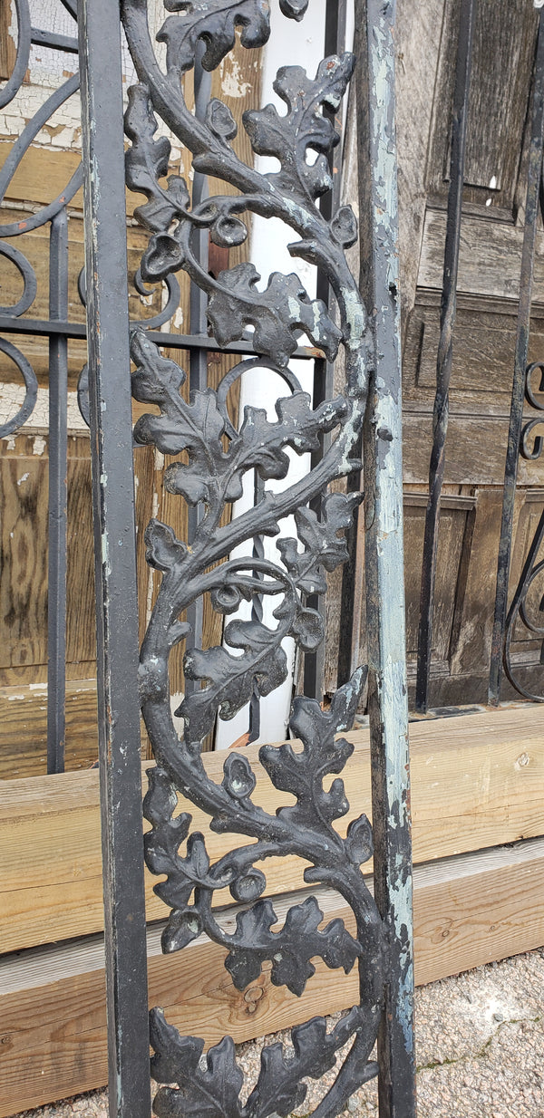1930's Richmond Fan Cast Iron Porch Salvage with Oak Leaf Design GA9497