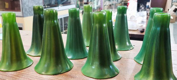 Set of 10 Lundberg Studios Art Glass 700G 5" Tall Green Lily Lamp Shades GA9561