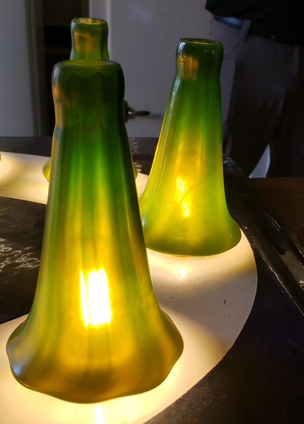 Set of 10 Lundberg Studios Art Glass 700G 5" Tall Green Lily Lamp Shades GA9561
