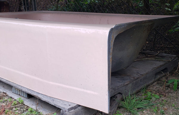Mid Century Modern 5 1/2' Pink Apron Front Cast Iron Bath Tub with Left Drain GA9506