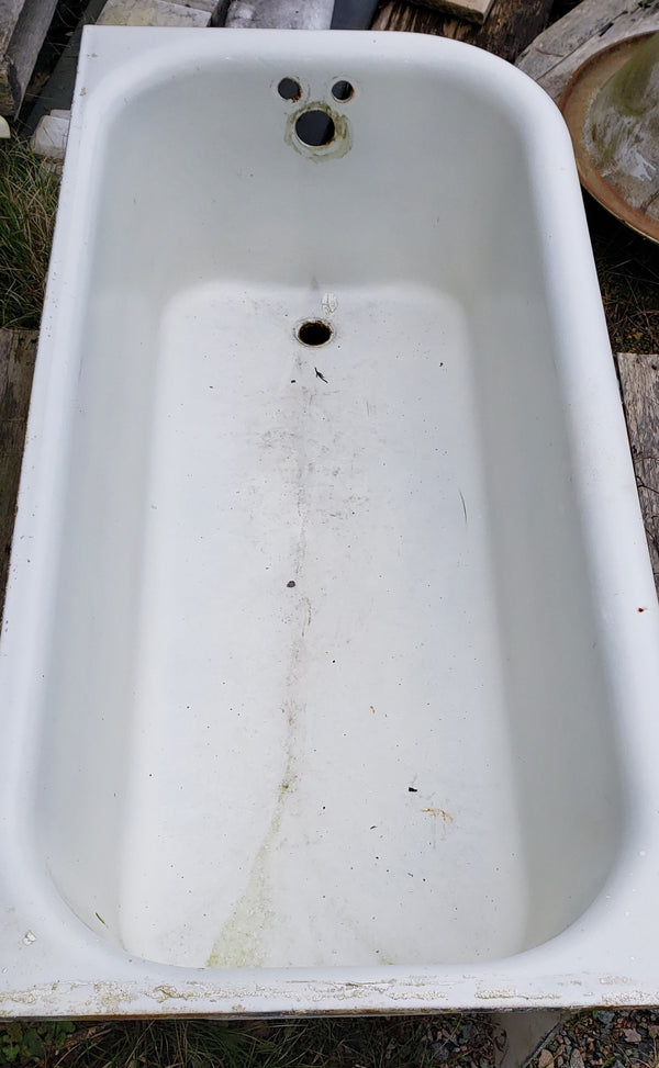 5 Foot Cast Iron Bath Tub with Right Side Drain 60" Long x 29" Wide GA9774