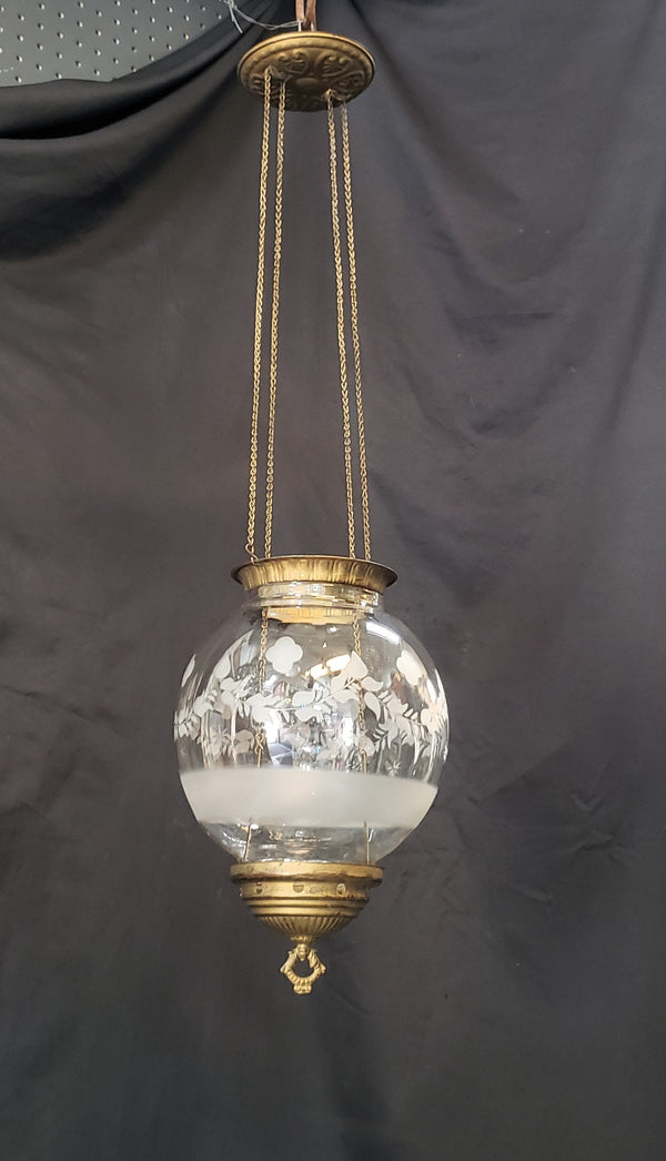Victorian Hanging Oil Lamp with Clear Etched Globe & Brass Fitters GS00118
