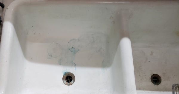 Cast Iron Double Bowl Sink w/ Porcelain Legs VERY RARE GS00519