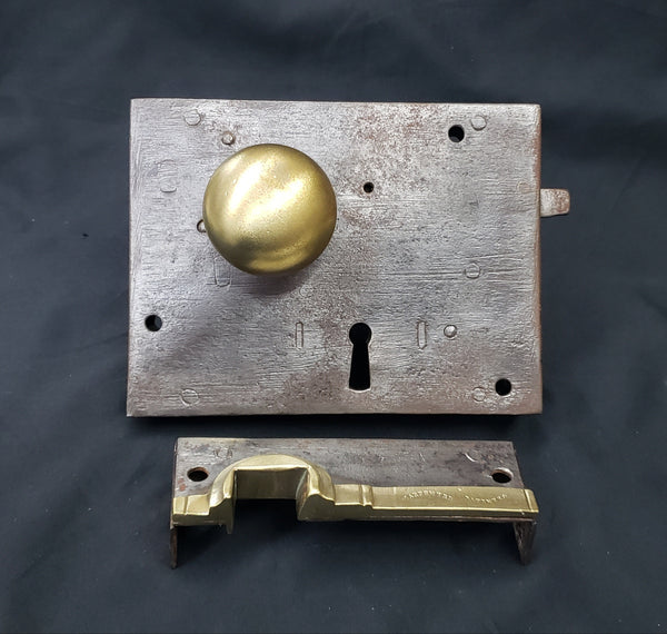 Restored Carpenter Lock Set w/ Knobs Keeper & Rosette 5 7/8" x 4 1/2" GS00145