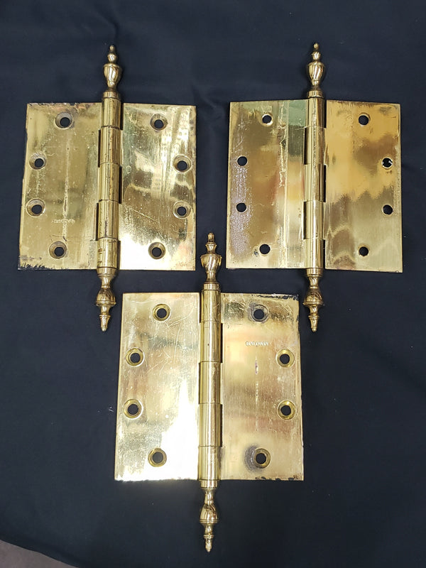 3 Baldwin Brass Hinges  with Arrow Point Finials 4 1/2" x 4" GS00320