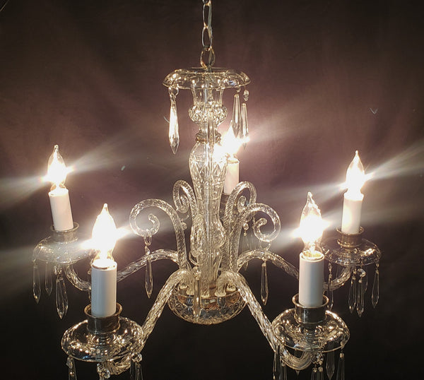 5 Light Chandelier w/ Canopy Top & Curled Glass Accents  24" x 19" GS00435
