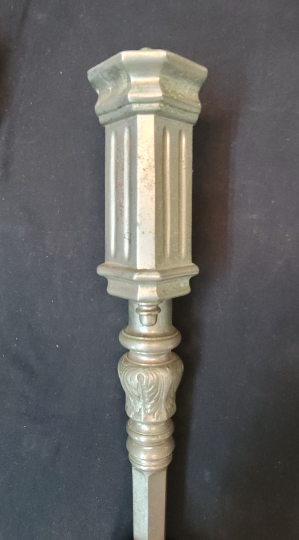 Antique Bathroom Sink Tapered Leg Bracket 29" Tall GS00521