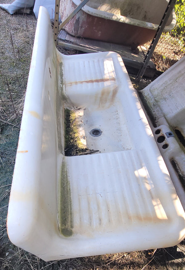 Cast Iron Farm Sink with Double Drain Boards & Tall Back Splash GS00566