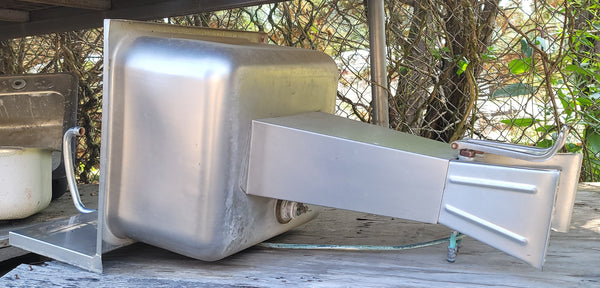 Free Standing Stainless Steel Industrial Sink 42 1/2" x 21" W x 19 1/2 GS00568