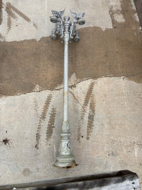 Cast Aluminum 5-Light Post w/ Griffin Arms GS6005
