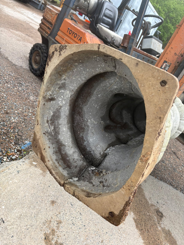 Cast Aluminum 5-Light Post w/ Griffin Arms GS6005