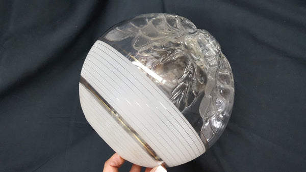 10" Round Frost to Clear Globe w/ 6 Top Wings & 3 5/8" Fitter GS00741