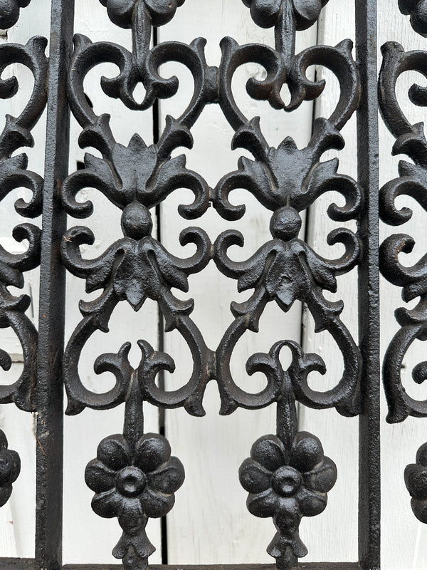 Cast Iron Garden Decoration GA20337