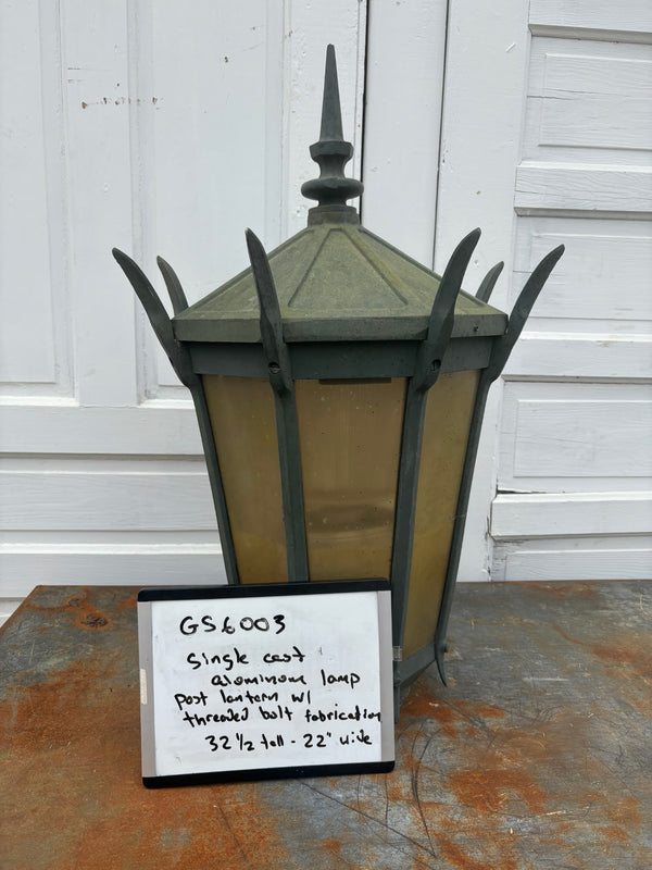 UVA Campus Single Cast Aluminum Lamp Post GS6003
