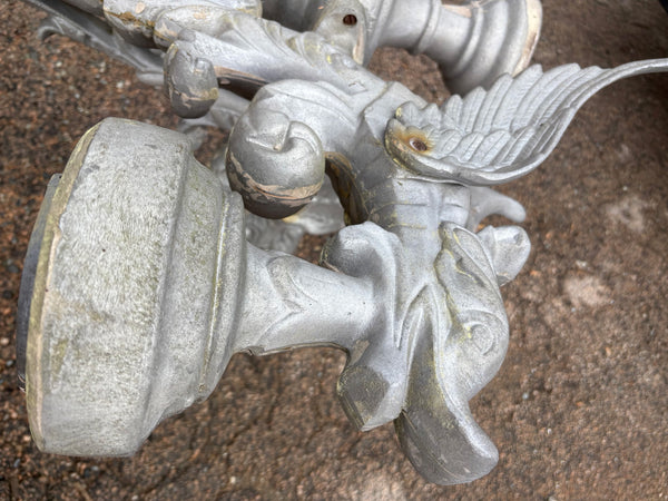 Cast Aluminum 5-Light Post w/ Griffin Arms GS6005