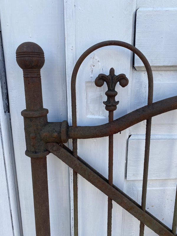 Antique Iron Gate GS20204 - 42" tall x 33 3/4" wide