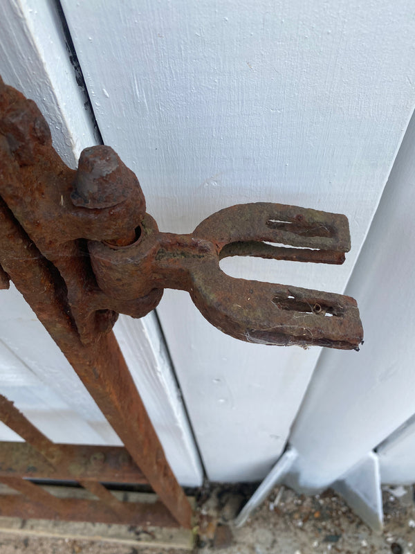 Antique Iron Gate GS20220 - 36 1/4" wide x 44" tall