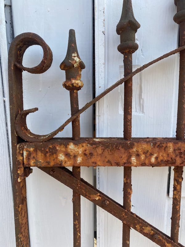 Antique Iron Gate GS20222 - 35" wide x 39 1/4" tall