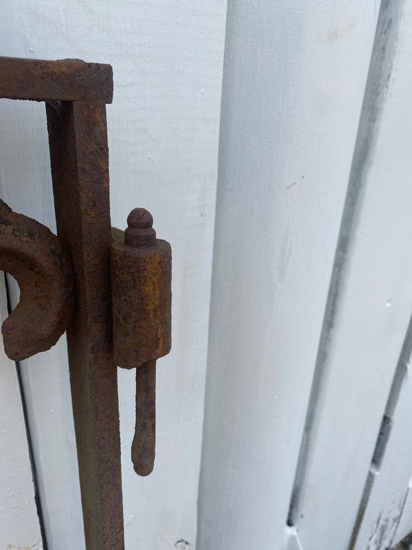 Antique Iron Gate GS20238 - 34" wide x 34 1/2" tall