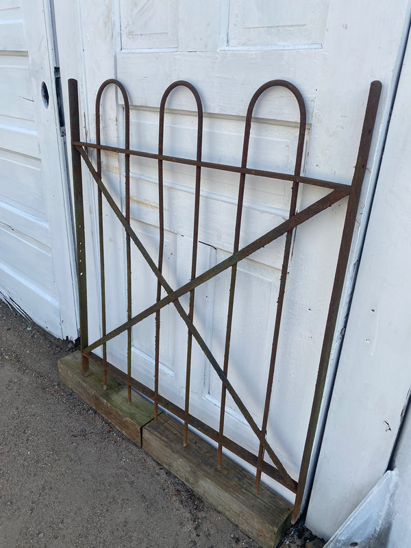 Antique Iron Gate GS20241 - 32" wide x 36 3/4" tall