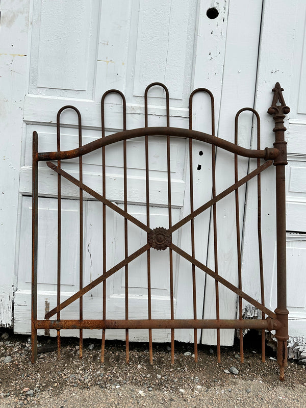 Antique Iron Hairpin Garden Gate w/ Sunflower Medallion GA20260