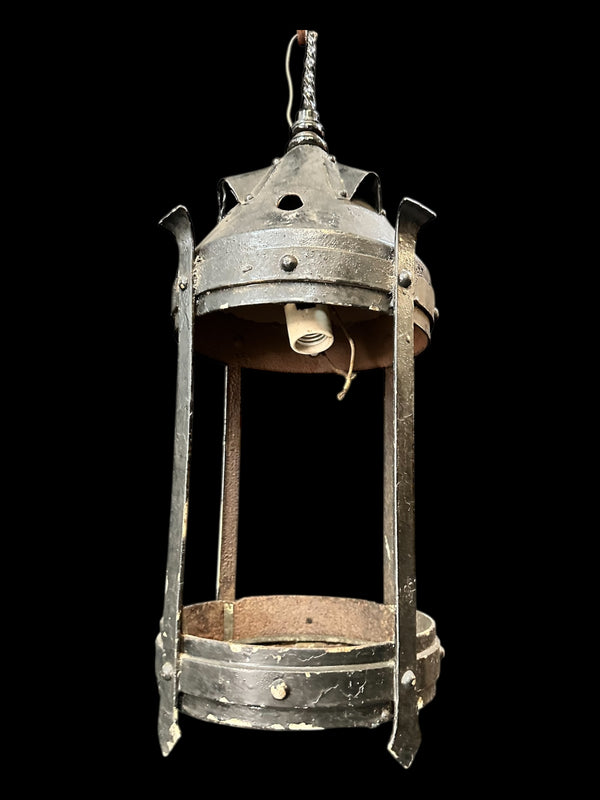 Gothic Iron Lantern Lamp GA20058