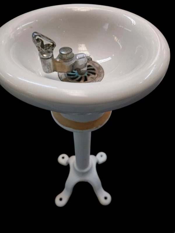 Early 1900's Free Standing Water Fountain GA0440
