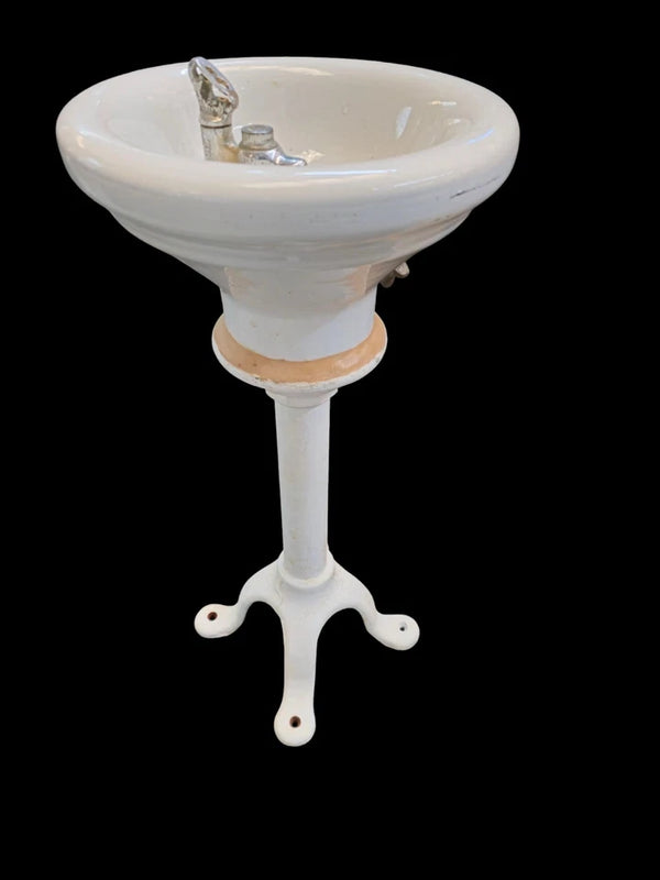Early 1900's Free Standing Water Fountain GA0440