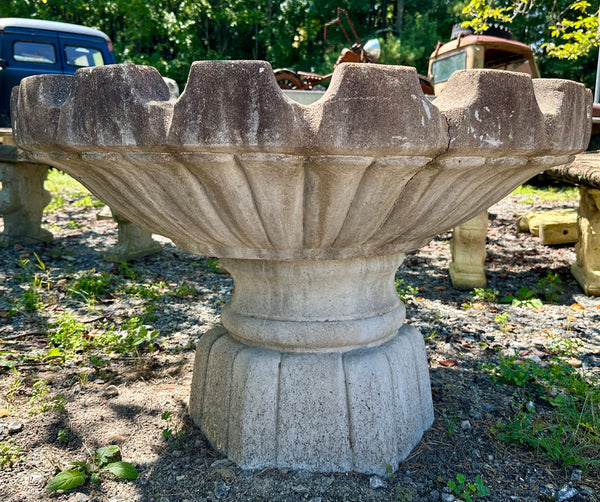 Concrete Fountain w/ Raised Centerpiece GA20350