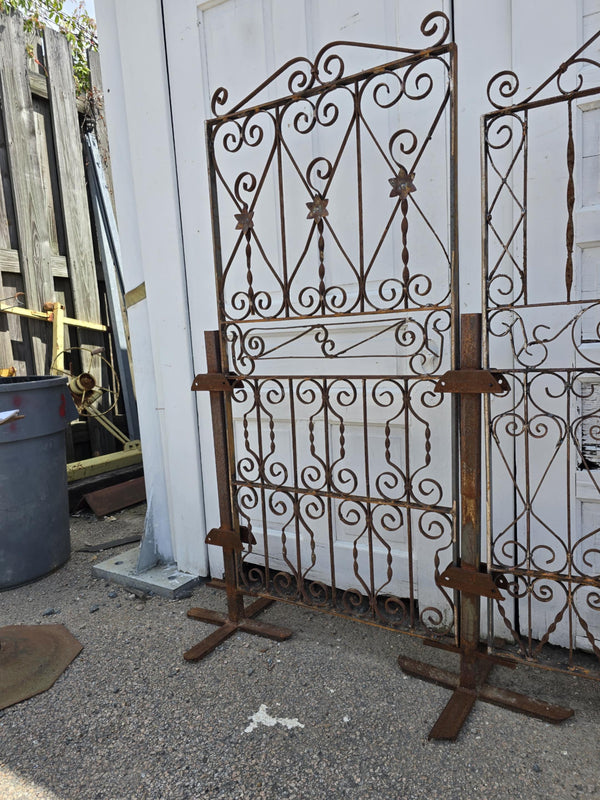 Ornate Scrolled Garden Gate w/ Floral Medallions GAM0465