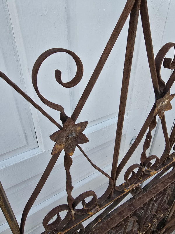 Ornate Scrolled Garden Gate w/ Floral Medallions GAM0465