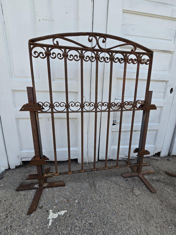 Arched Antique Iron Gate  GAM0458
