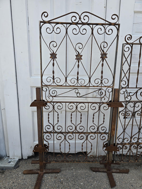 Ornate Scrolled Garden Gate w/ Floral Medallions GAM0465