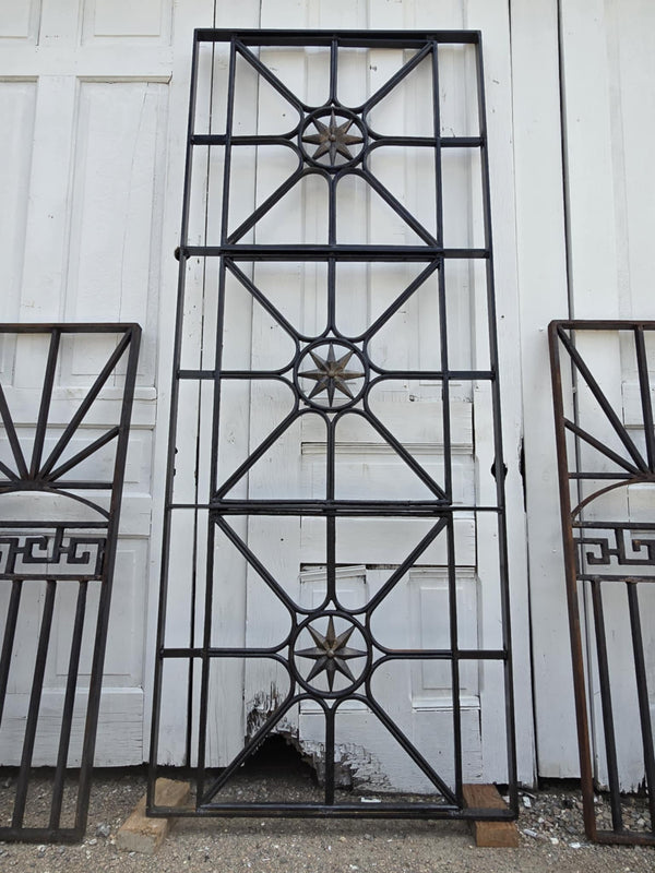 Antique Geometric Iron Gate GAM0452