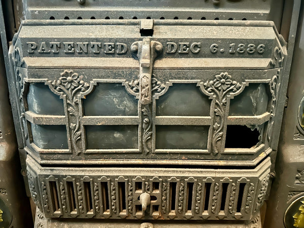 1890 Bridgeford & Co. No. 18 Orient Cast Iron Parlor Stove GA20381