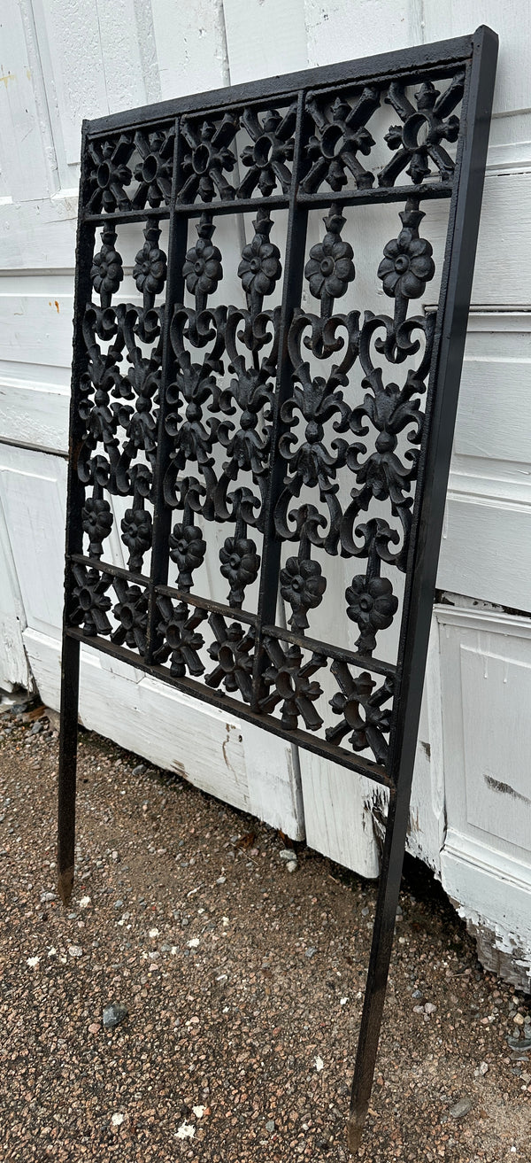 Cast Iron Garden Decoration GA20337