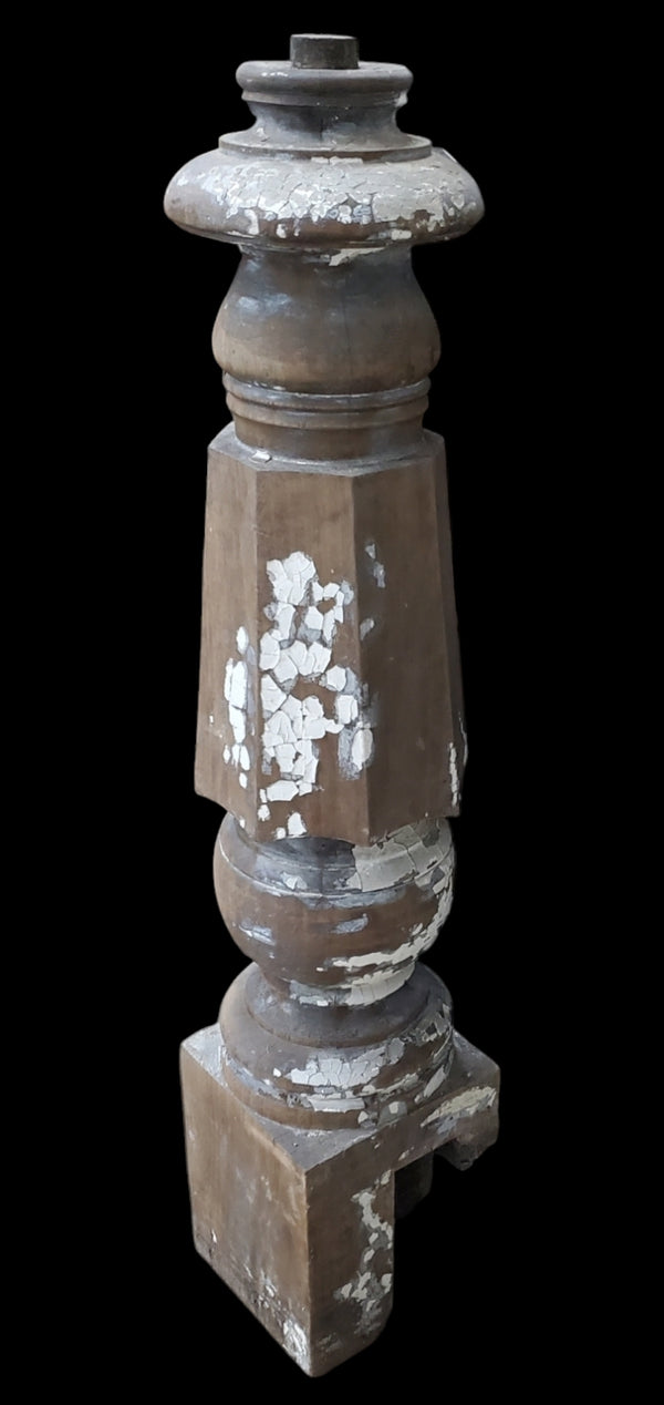 Walnut Octogon Newel Post Gam0237