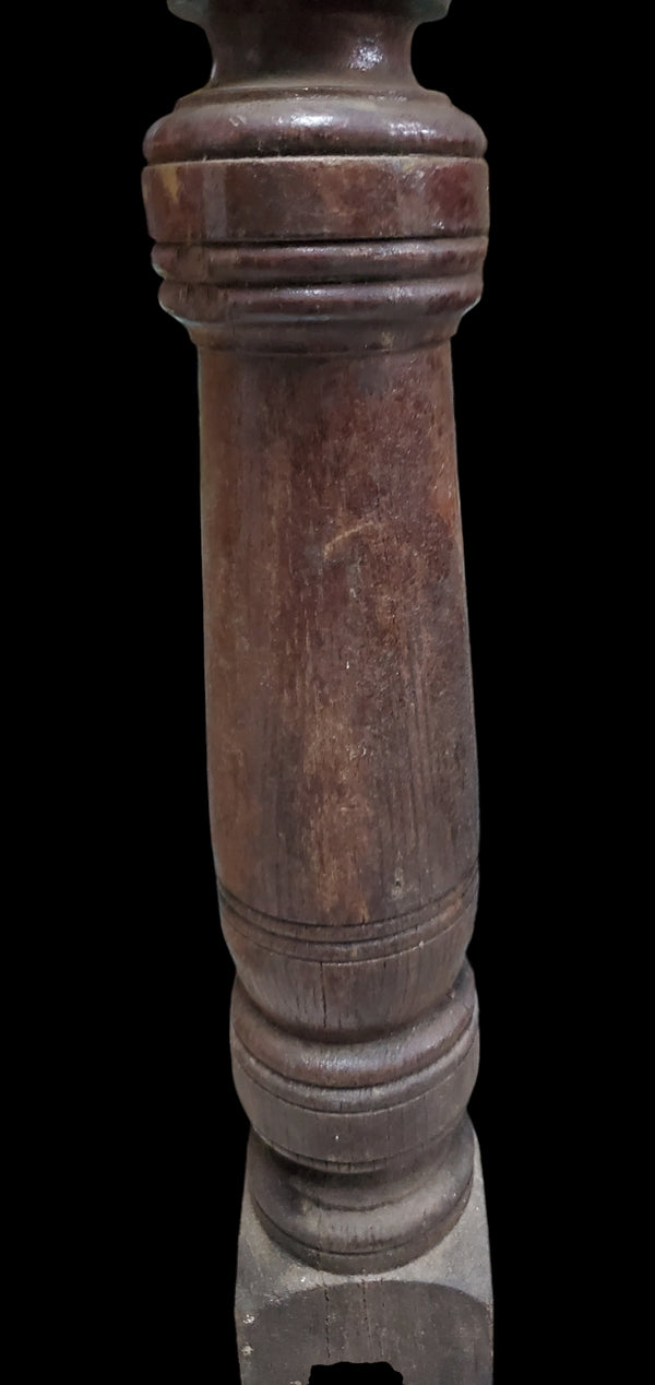 Turned Newel Post GAM0272