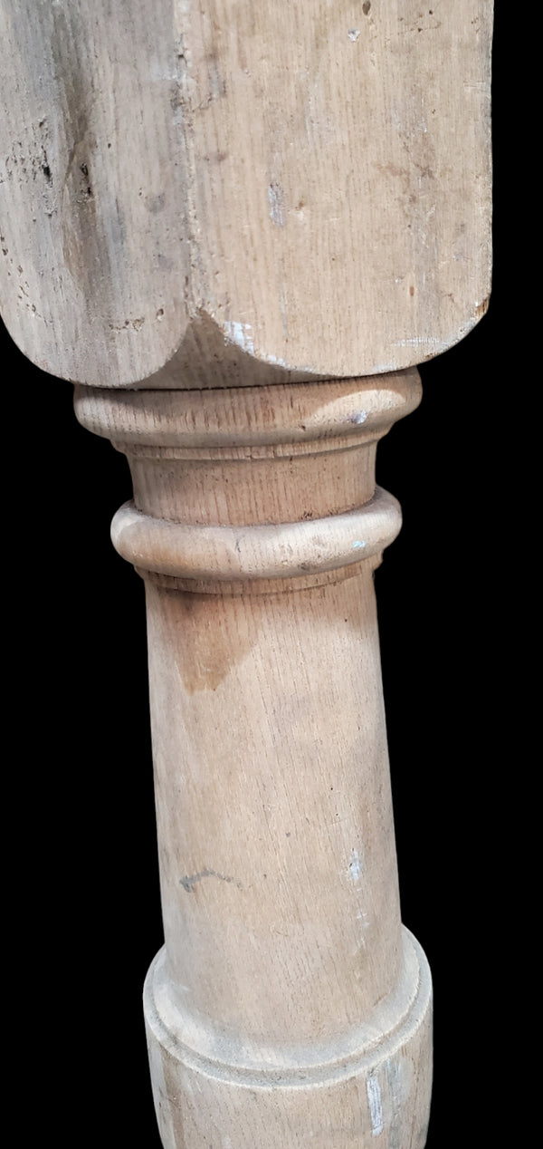 Turned Newel Post GAM0258
