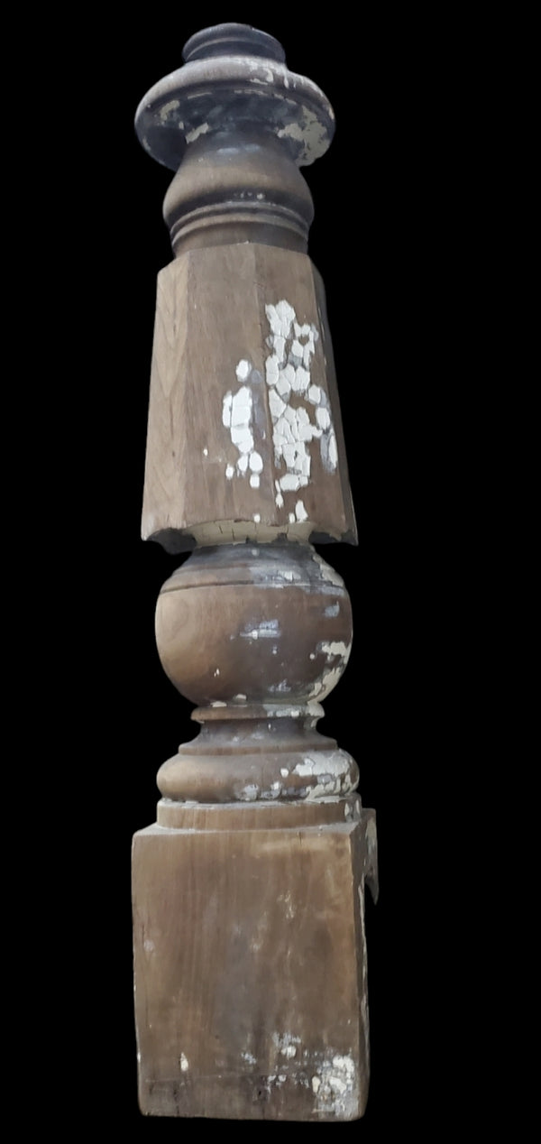 Walnut Octogon Newel Post Gam0237