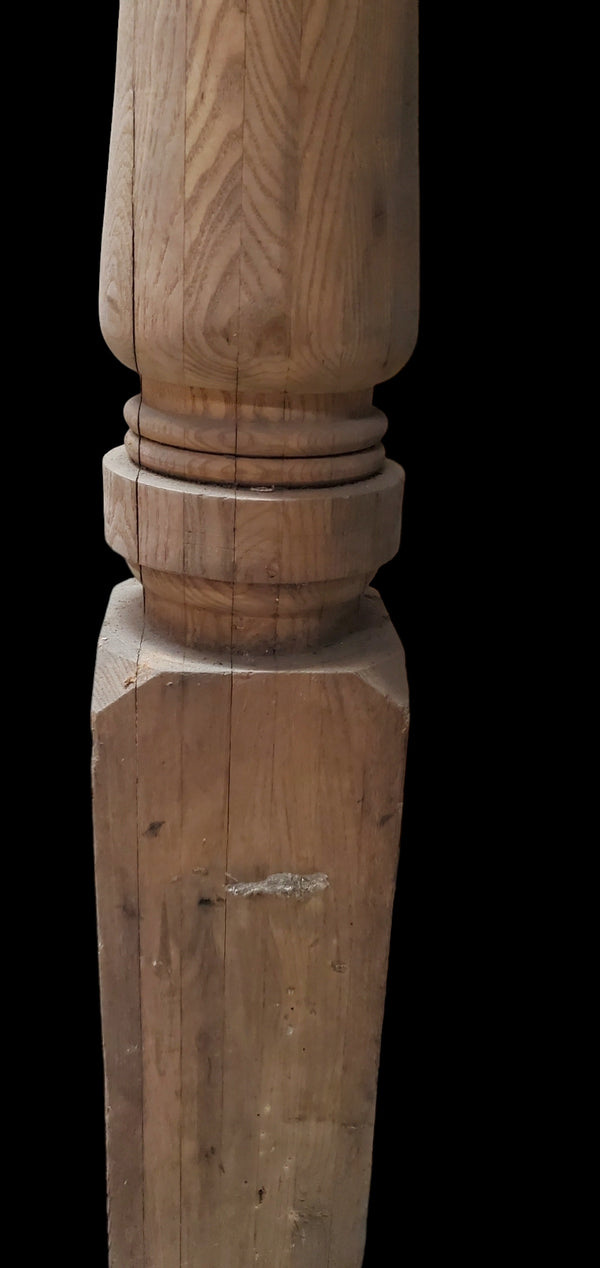 Solid Turned & Carved Oak Newel Post GAM0260