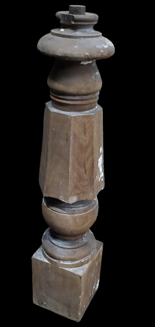 Walnut Octogon Newel Post Gam0237