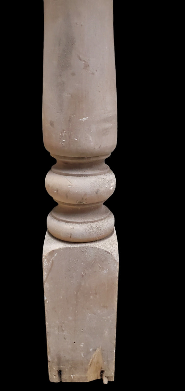 Turned Newel Post GAM0270