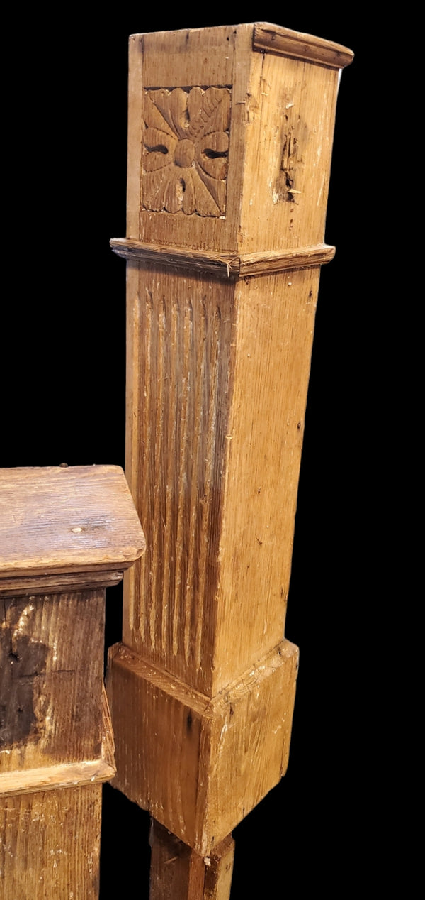 Pair of Newel Posts GAM0254