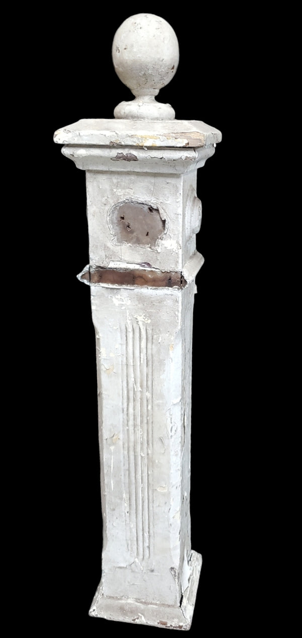 Raised Bullseye Newel Post GAM0274