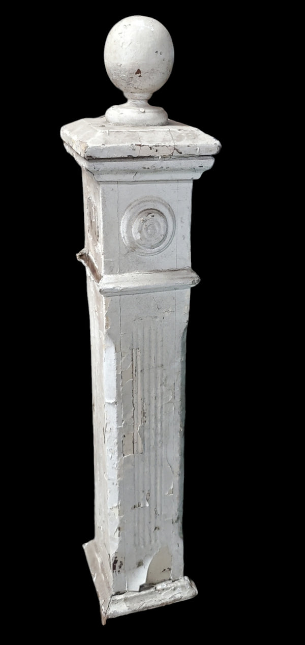 Raised Bullseye Newel Post GAM0274