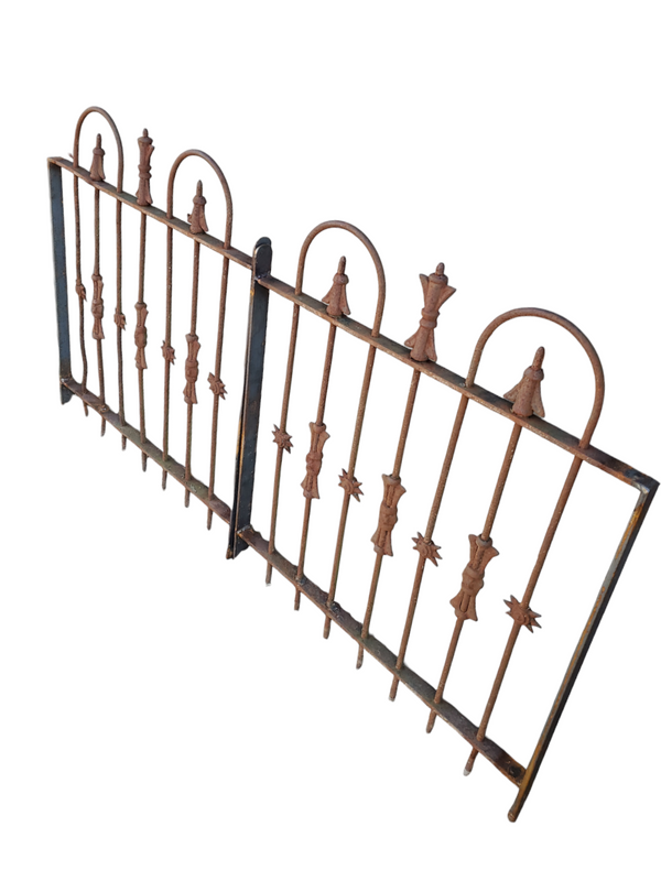 Double Gates *GAM0184